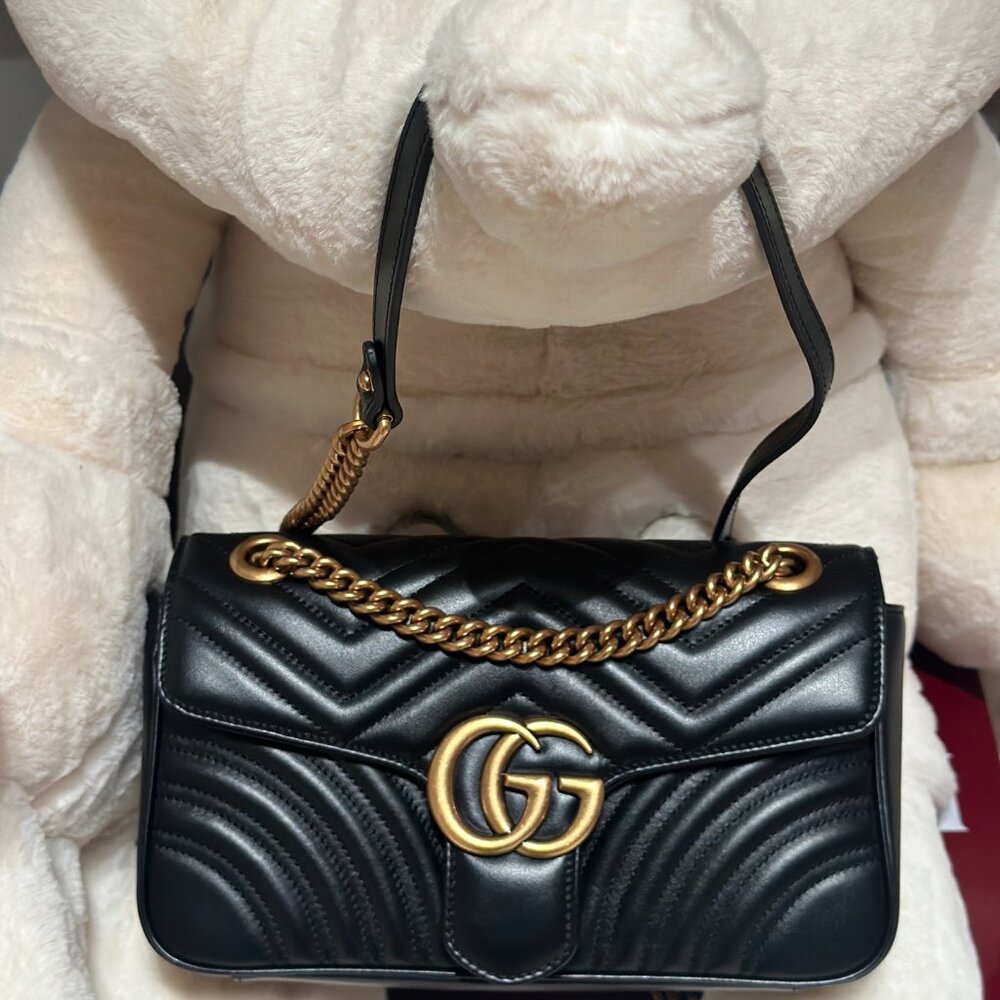 GUCCI Black Leather GG Marmont Shoulder Bag